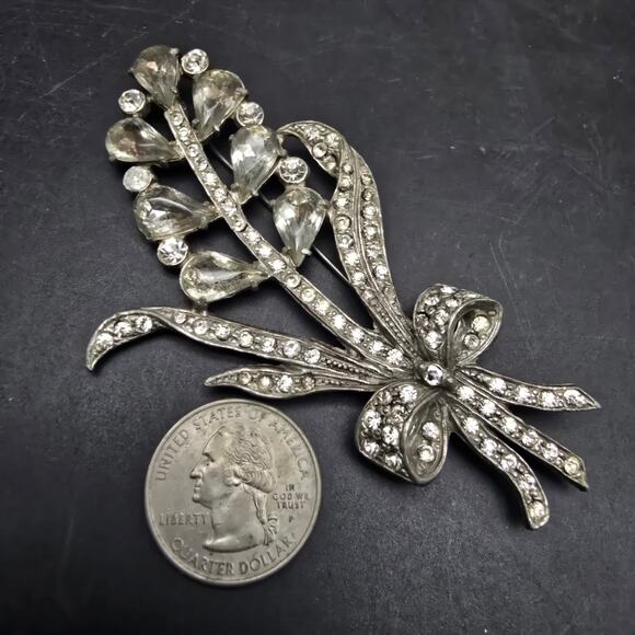 Rhinestone Flower Bouquet Brooch Pot Metal Silver Tone Vintage Jewelry - Picture 7 of 8